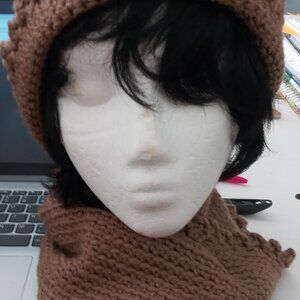 BEENIE & NECK SCARF